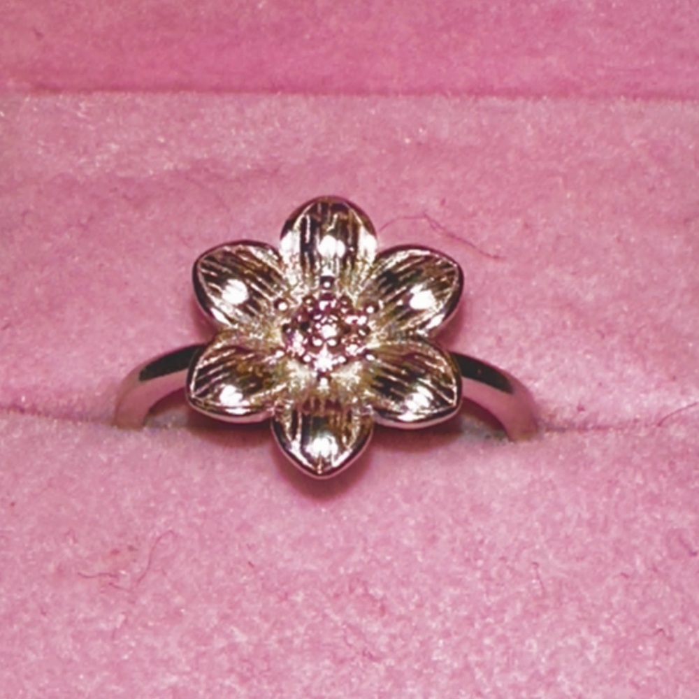 Ryze sterling silver flower ring in dusty rose pink size 9